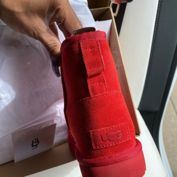 UGG CLASSIC SAMBA RED SUEDE MINI SIDE LOGO BOOTS - Picture 11 of 16